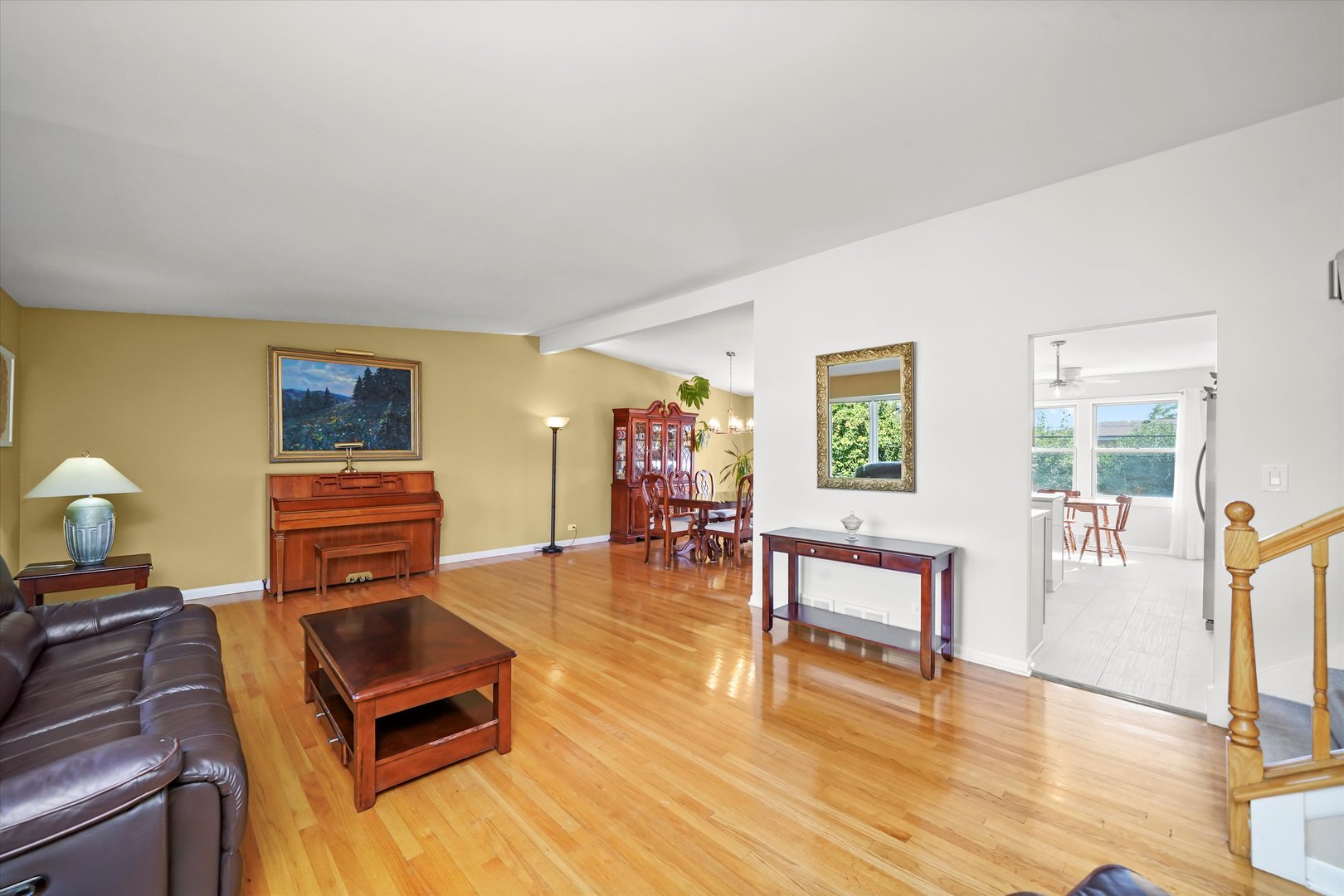 7713 Arcadia Street, Morton Grove, IL 60053