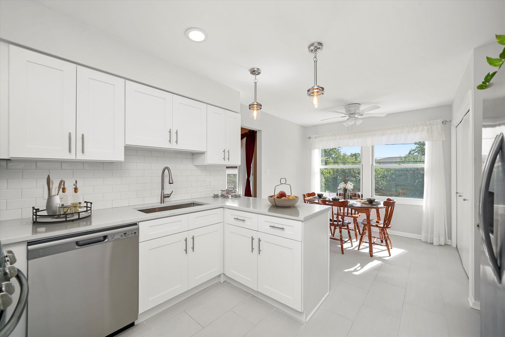 7713 Arcadia Street, Morton Grove, IL 60053