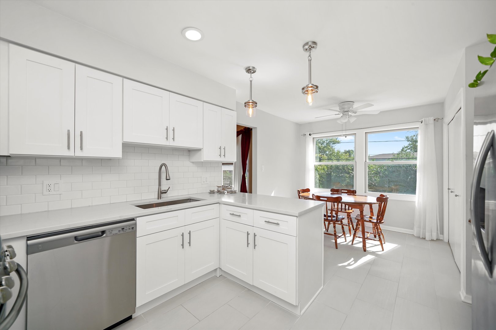 7713 Arcadia Street, Morton Grove, IL 60053