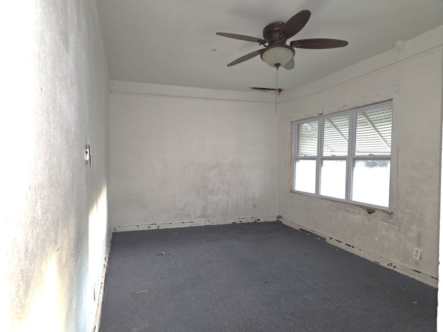 11367 S Aberdeen Street, Chicago, IL 60643