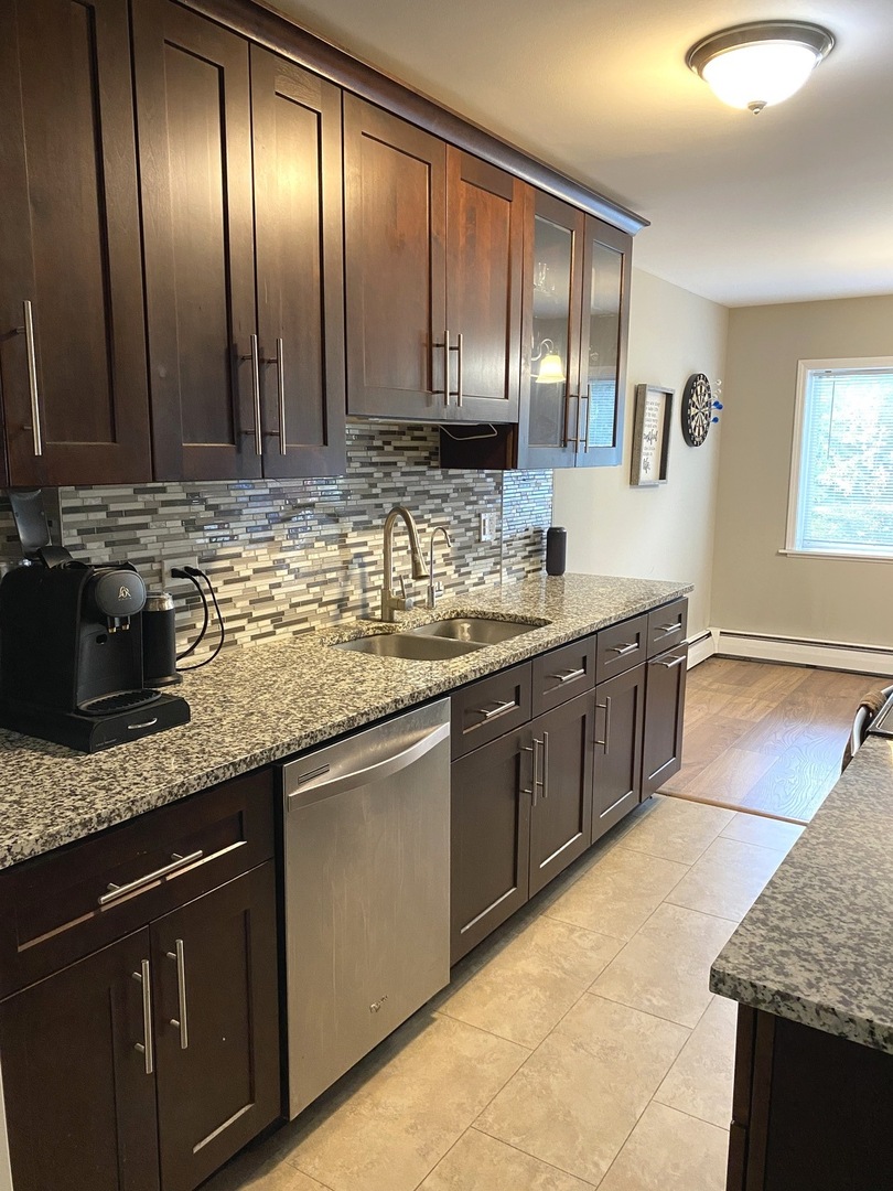 1215 N Waterman Avenue #1J, Arlington Heights, IL 60004