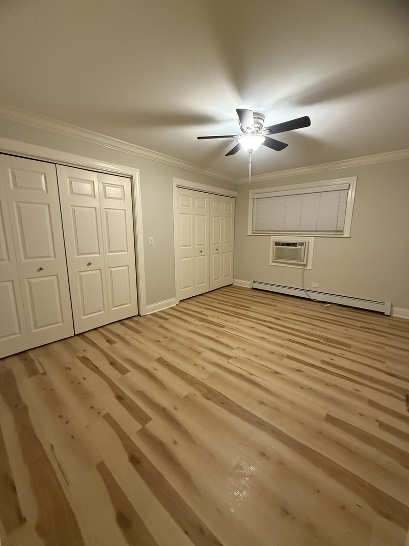 531 Carlysle Drive #9, Clarendon Hills, IL 60514