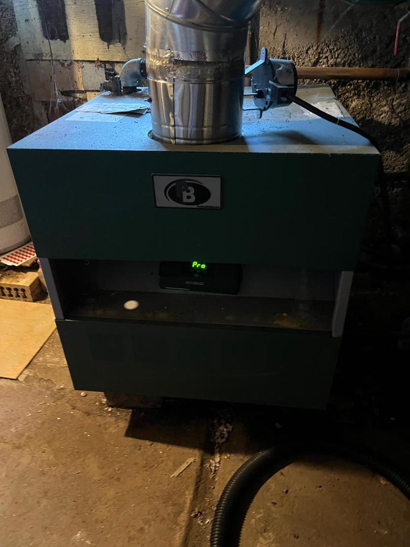 1718 S 6th Avenue, Maywood, IL 60153