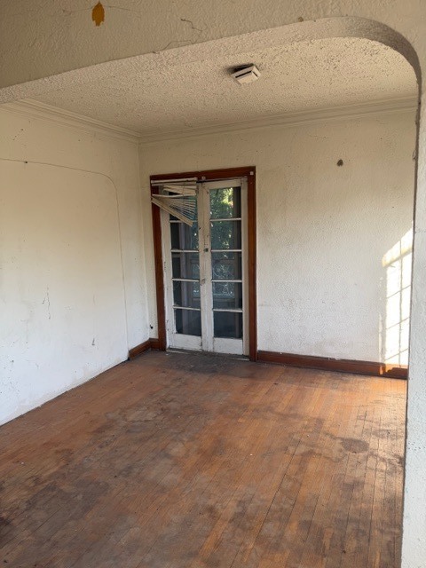 1718 S 6th Avenue, Maywood, IL 60153