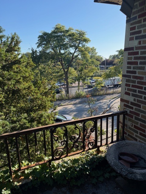 1718 S 6th Avenue, Maywood, IL 60153