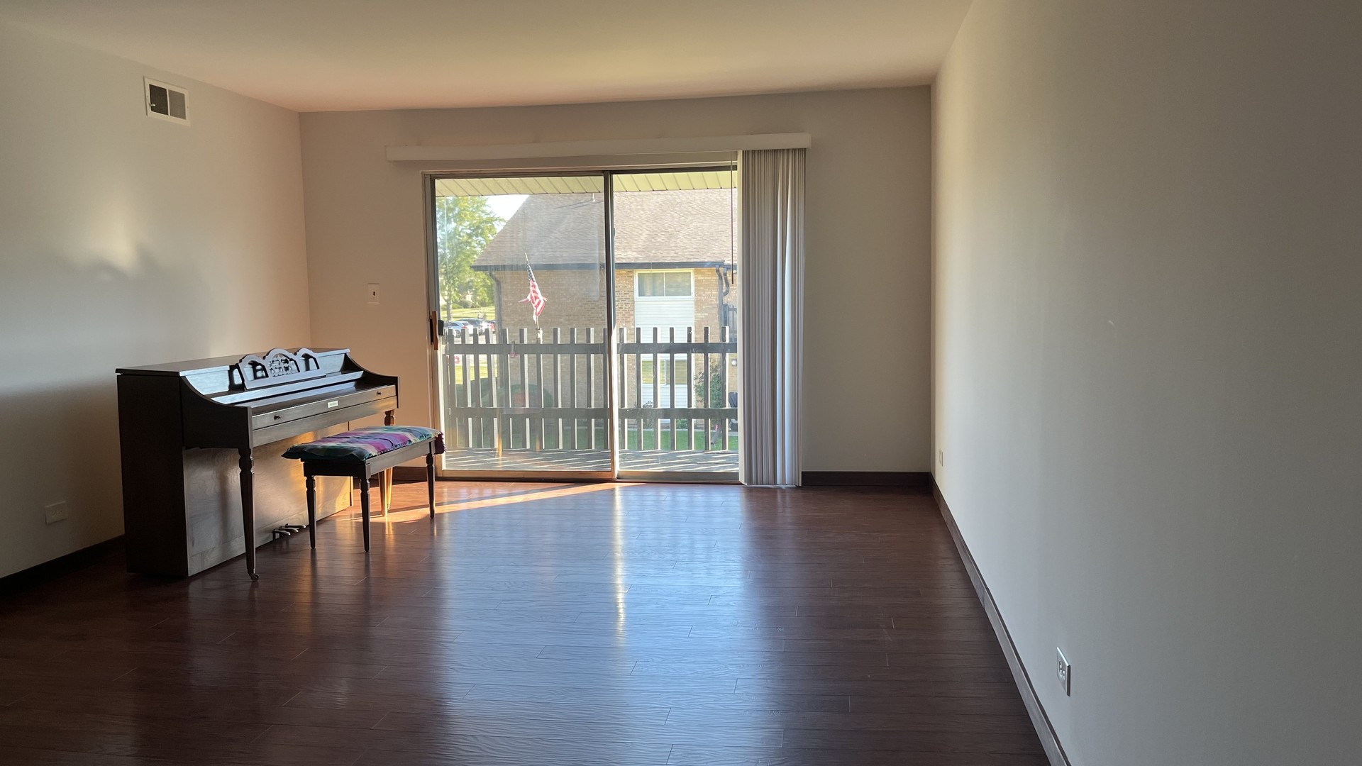 14B Kingery Quarter #207, Willowbrook, IL 60527