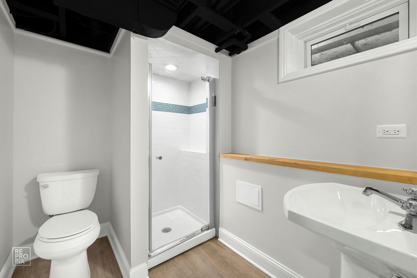 238 Grant Avenue, Clarendon Hills, IL 60514