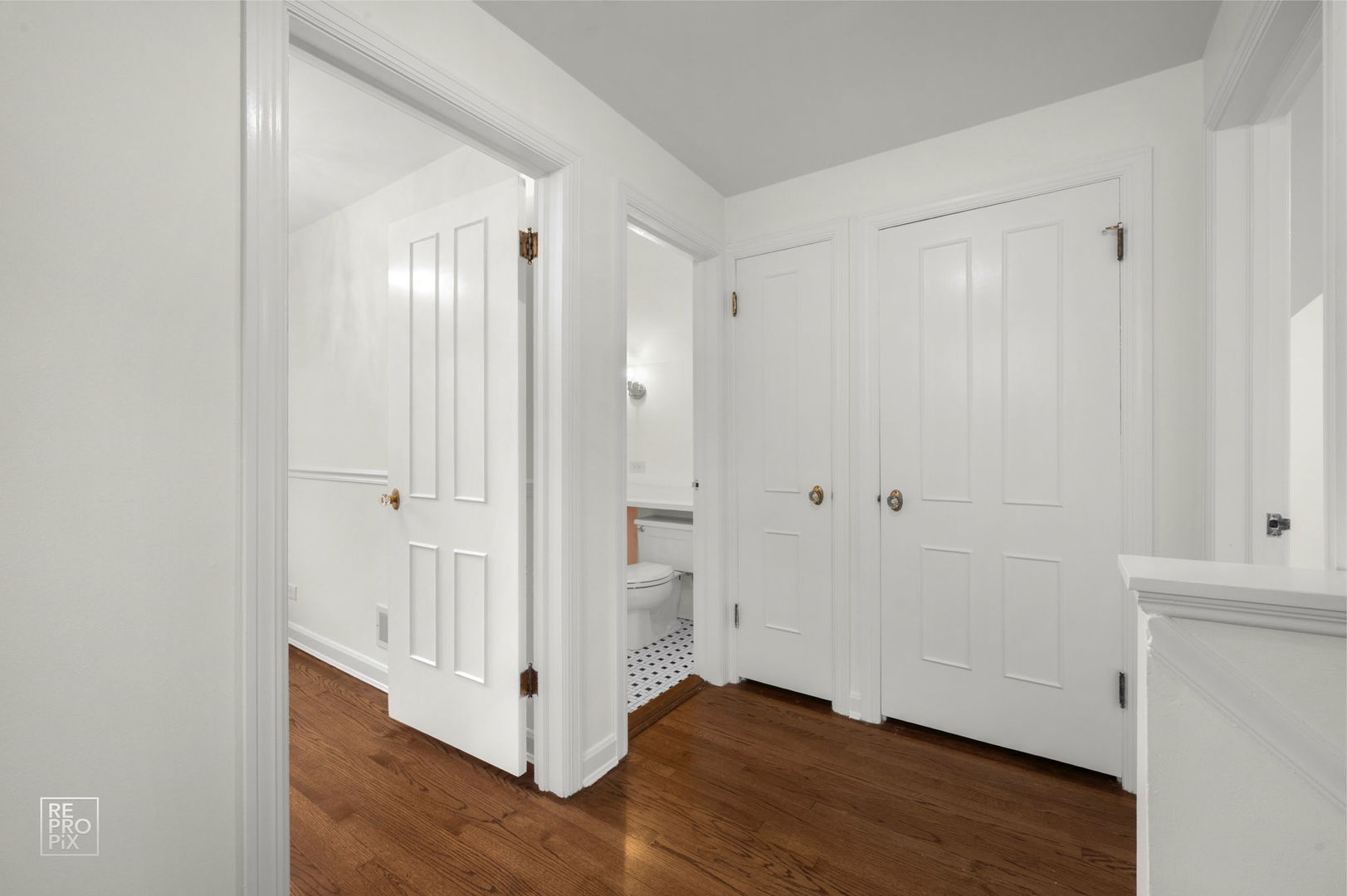 238 Grant Avenue, Clarendon Hills, IL 60514