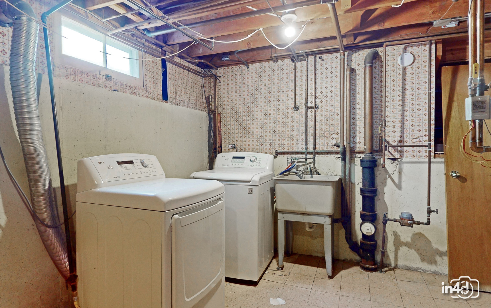 3211 Rugby Court, Waukegan, IL 60087