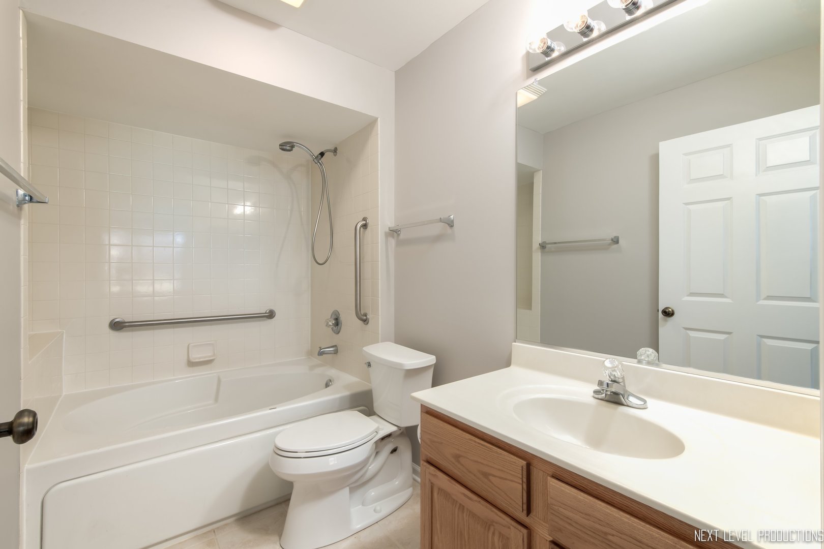 2932 BARTLETT Court #104, Naperville, IL 60564