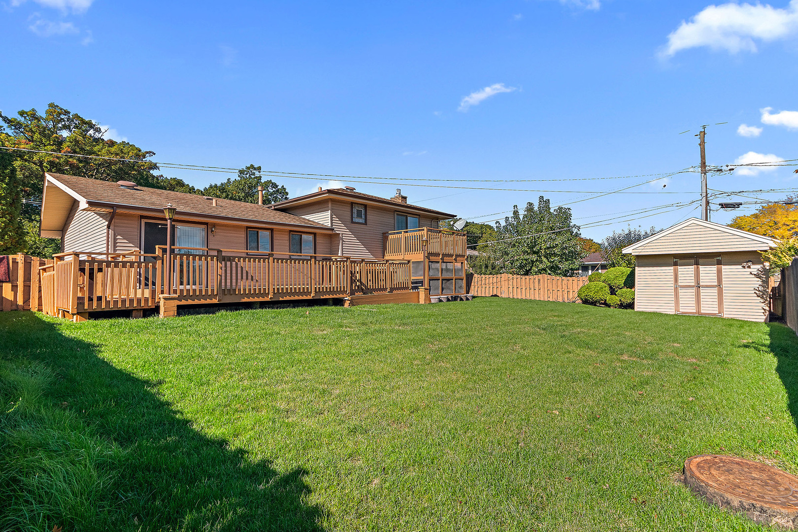 9241 S Kean Avenue, Hickory Hills, IL 60457