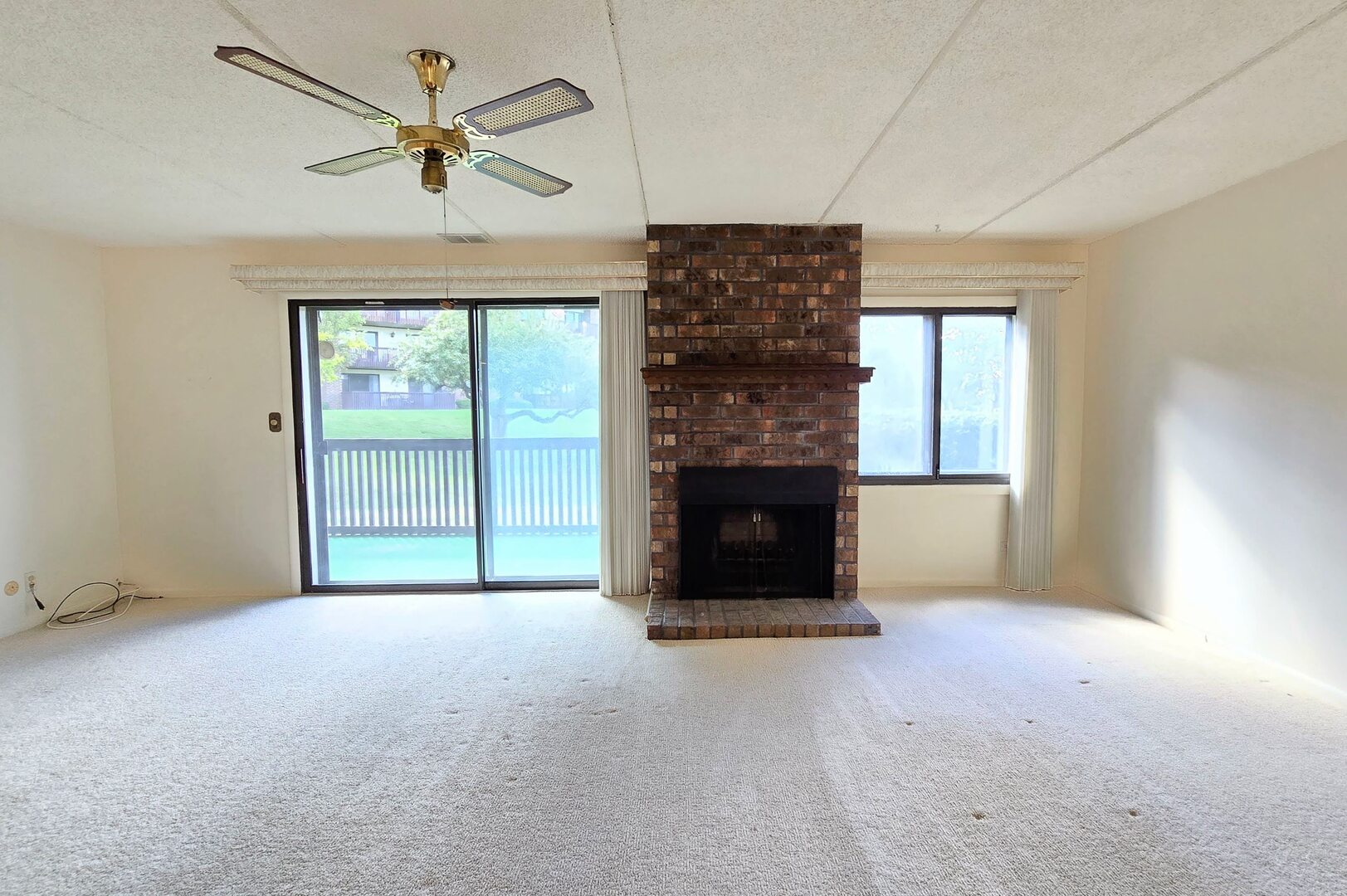 650 Whitney Court #108, Gurnee, IL 60031