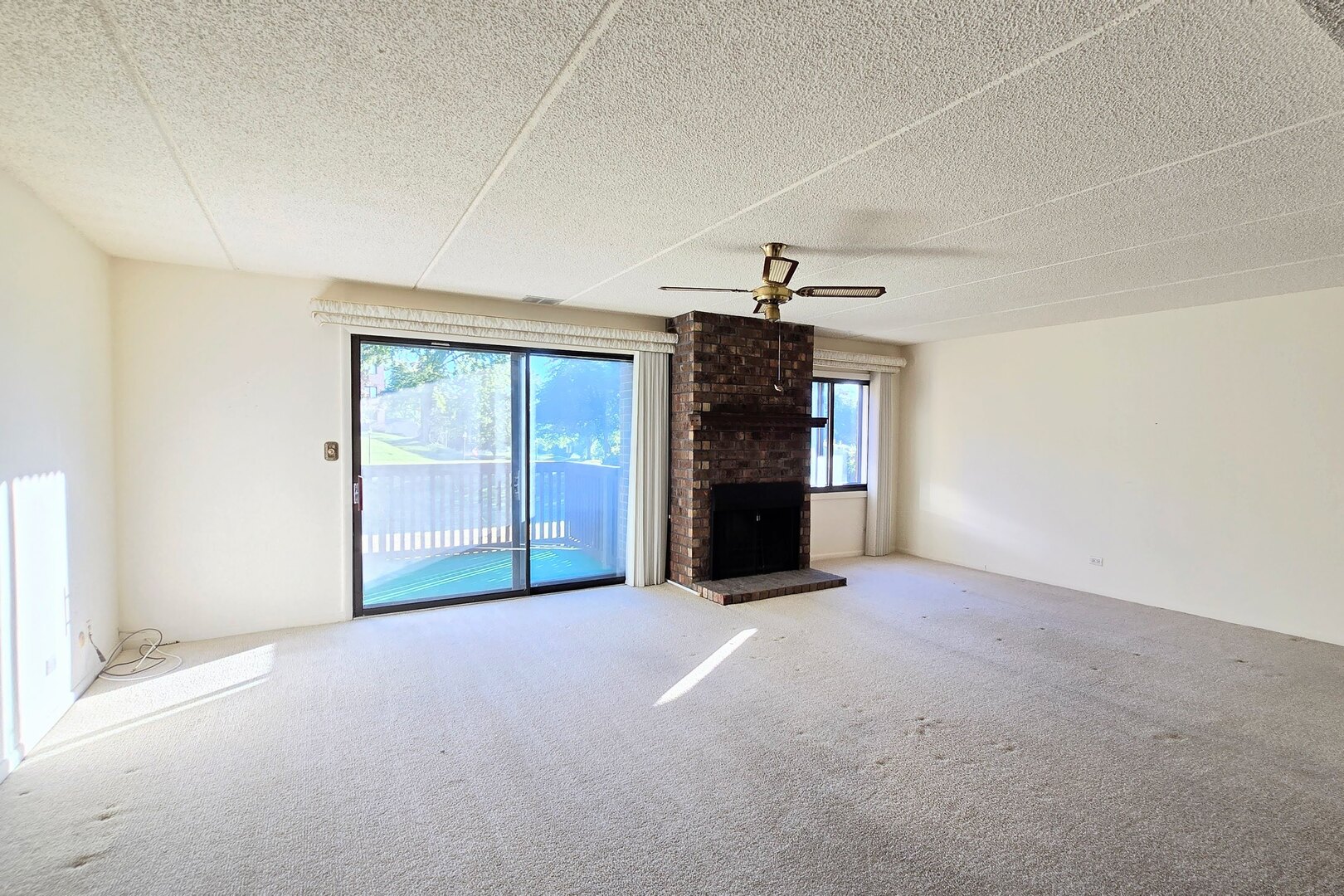 650 Whitney Court #108, Gurnee, IL 60031
