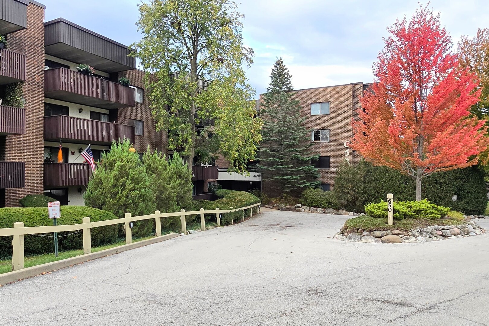 650 Whitney Court #108, Gurnee, IL 60031