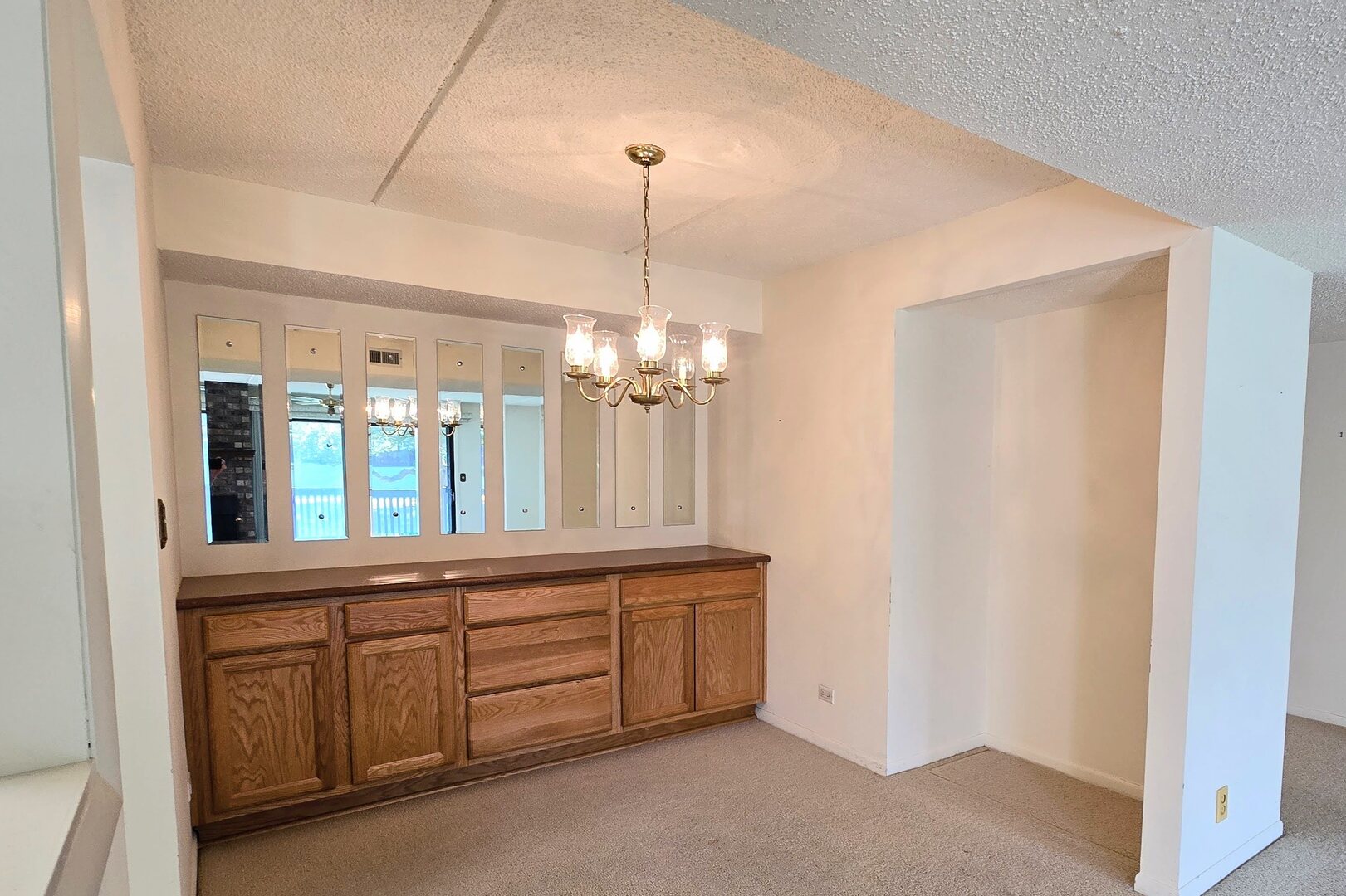 650 Whitney Court #108, Gurnee, IL 60031