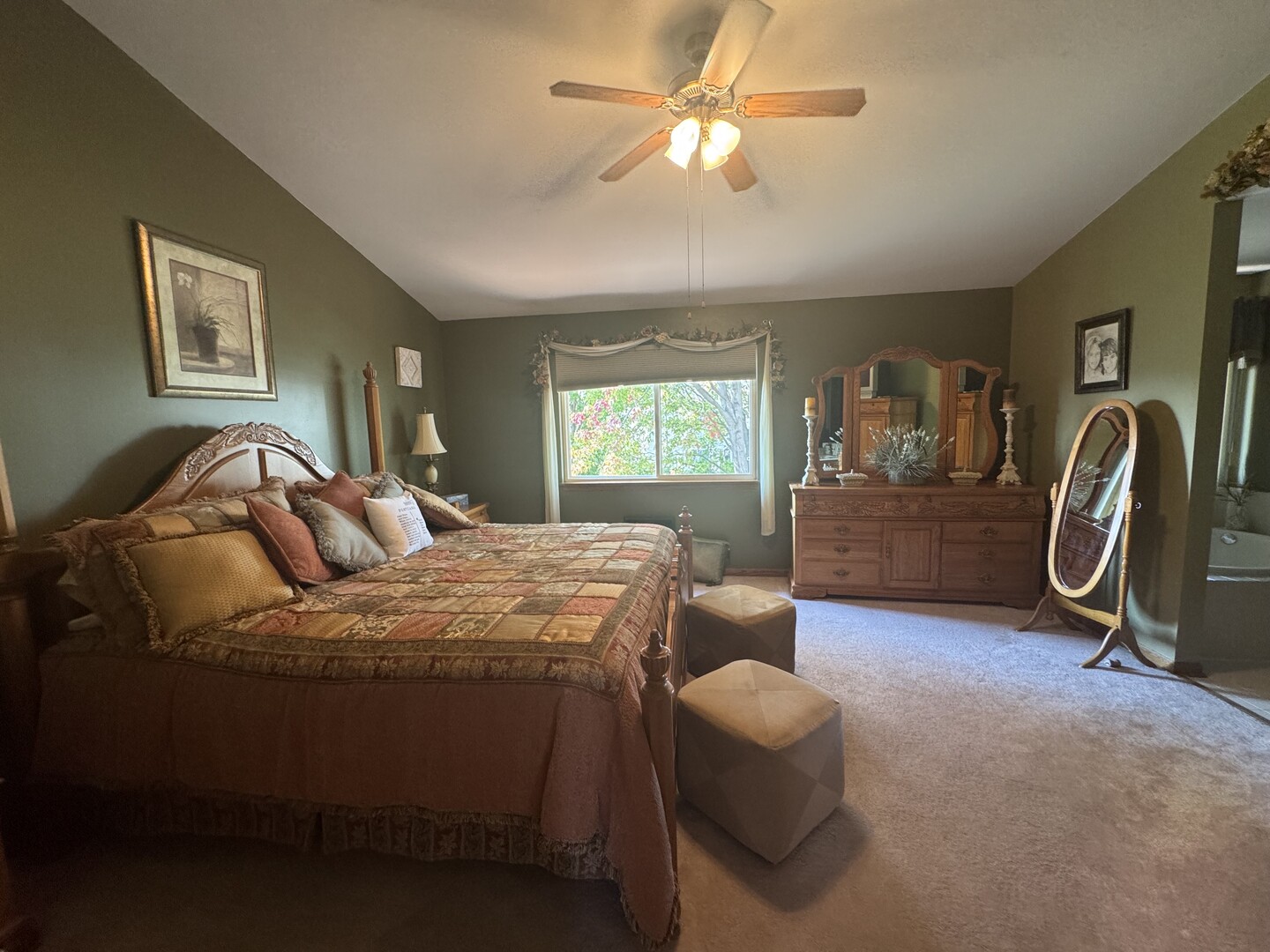 16062 S Lexington Drive, Plainfield, IL 60586