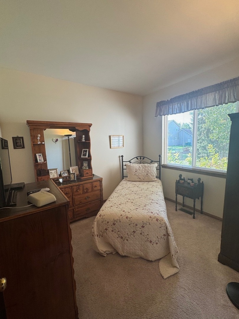 16062 S Lexington Drive, Plainfield, IL 60586