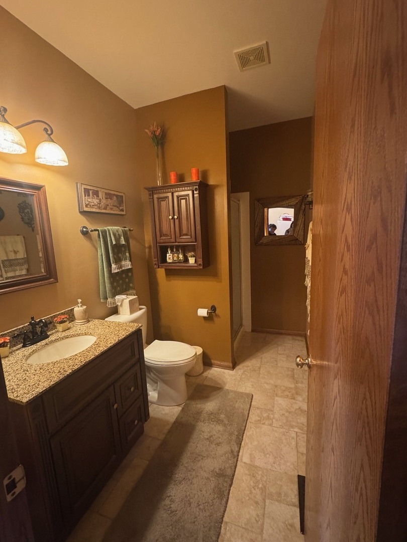 16062 S Lexington Drive, Plainfield, IL 60586