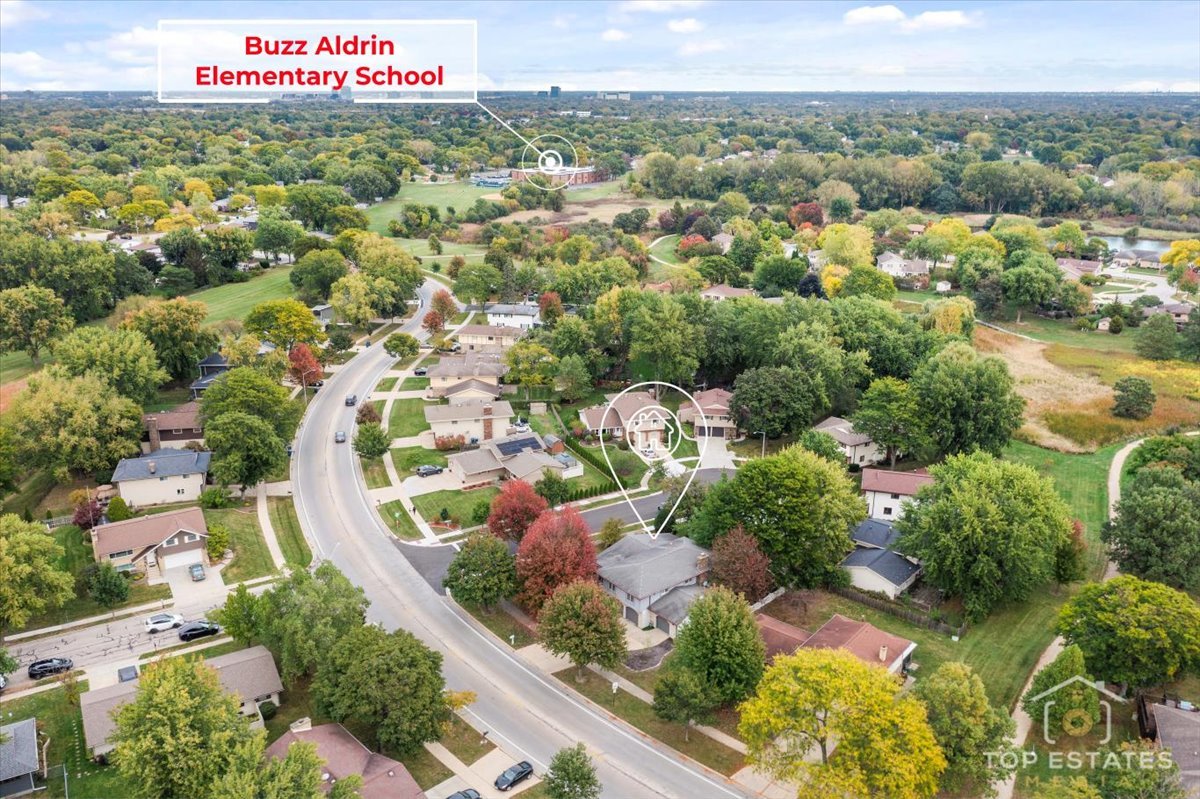 823 S Salem Drive, Schaumburg, IL 60193