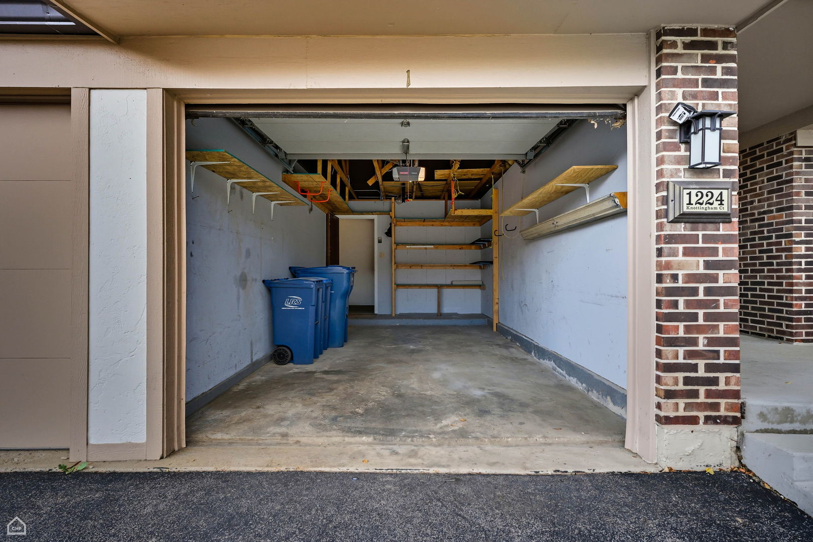 1224 Knottingham Court #1A, Schaumburg, IL 60193