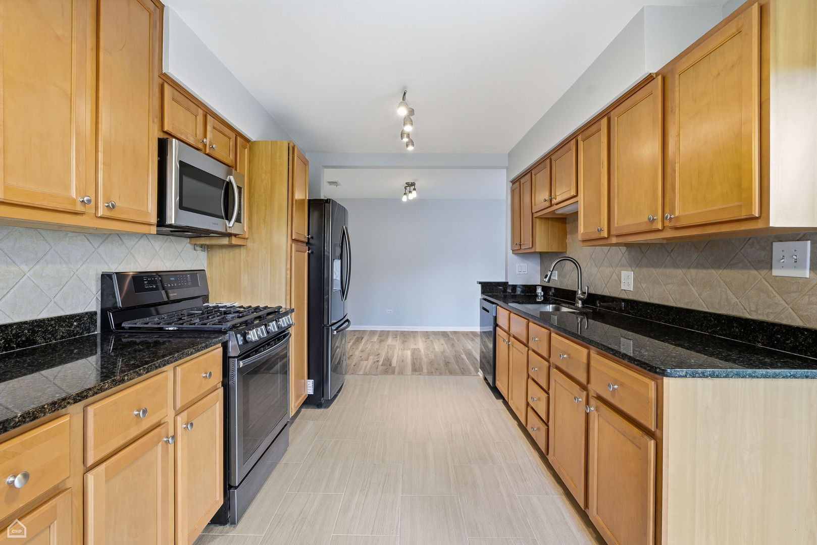 1224 Knottingham Court #1A, Schaumburg, IL 60193