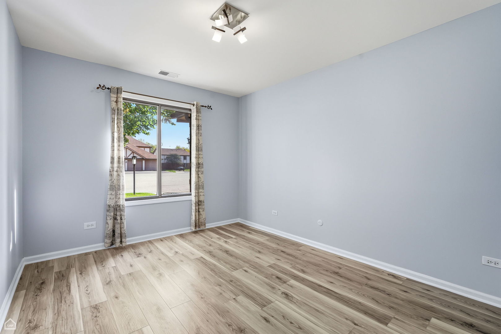 1224 Knottingham Court #1A, Schaumburg, IL 60193