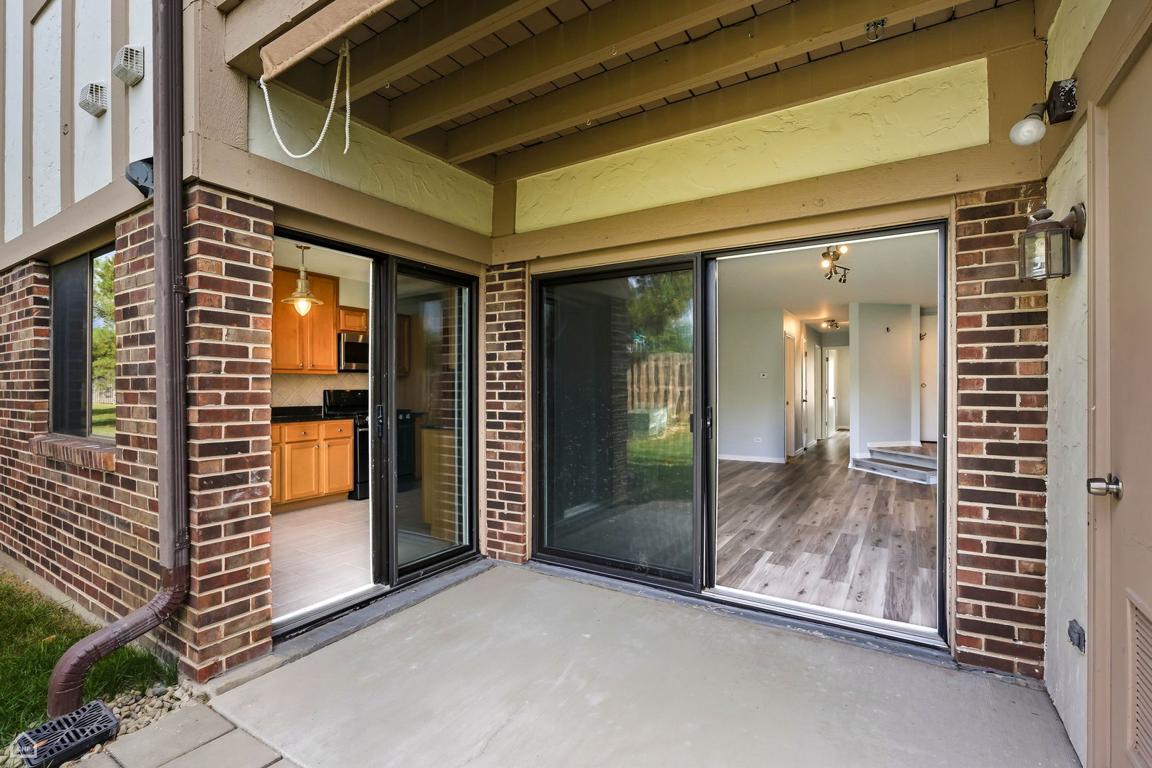 1224 Knottingham Court #1A, Schaumburg, IL 60193