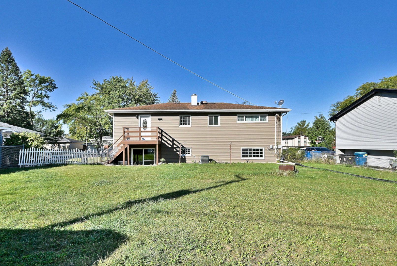 913 S Iowa Street, Addison, IL 60101