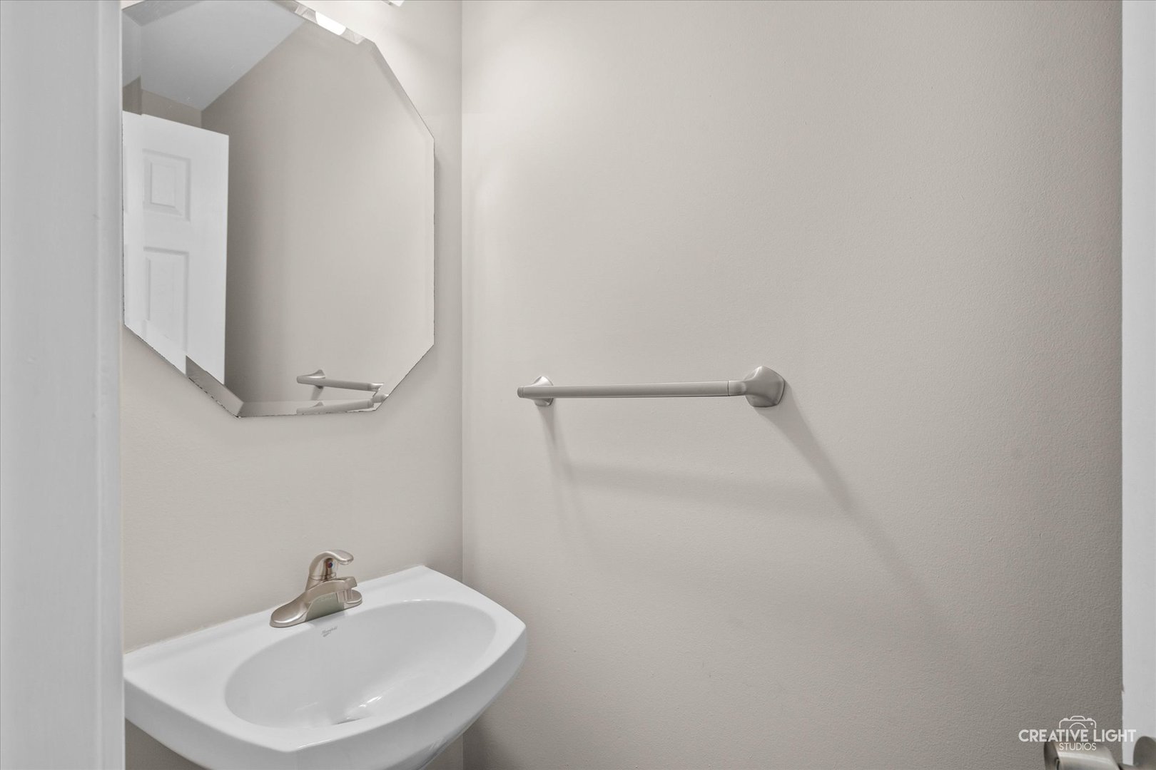 1636 Linden Park Lane, Aurora, IL 60504