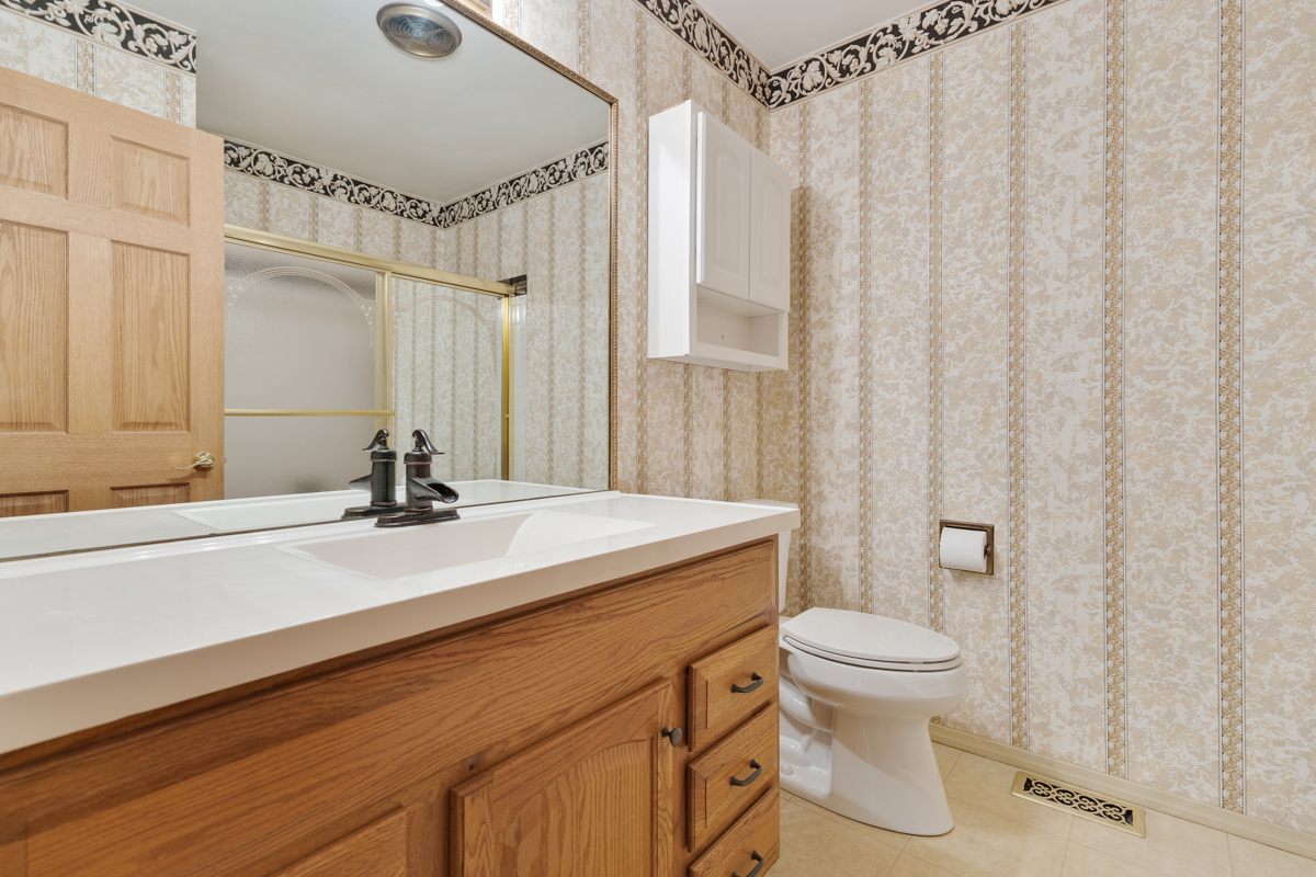 375 Pinetree Lane #D-1, Schaumburg, IL 60193