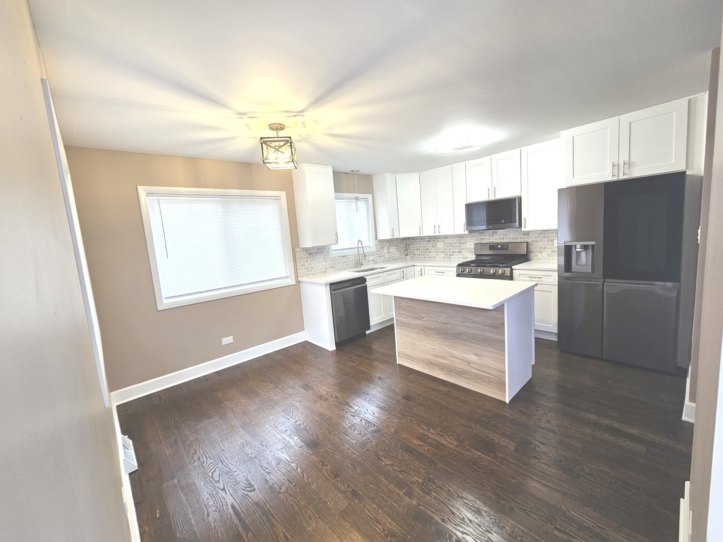 14926 Kenton Avenue, Midlothian, IL 60445