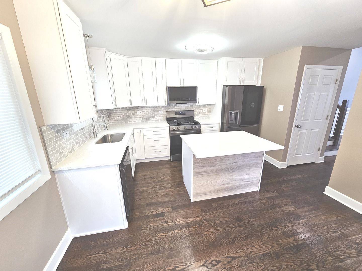 14926 Kenton Avenue, Midlothian, IL 60445