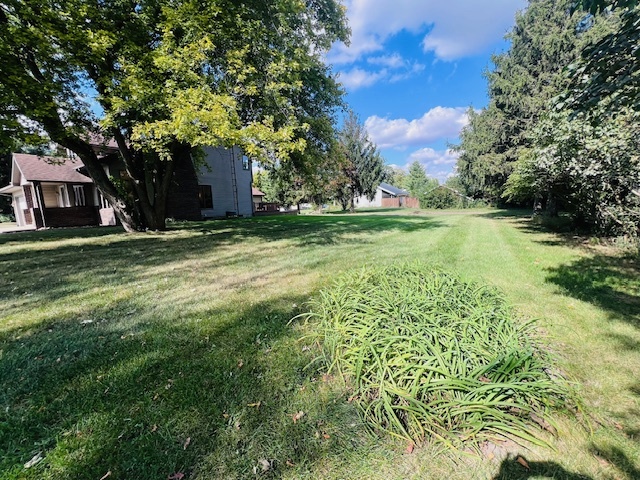 7705 Lakewood Road, Weldon, IL 61882