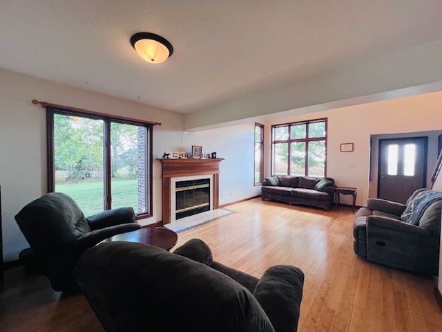 7705 Lakewood Road, Weldon, IL 61882