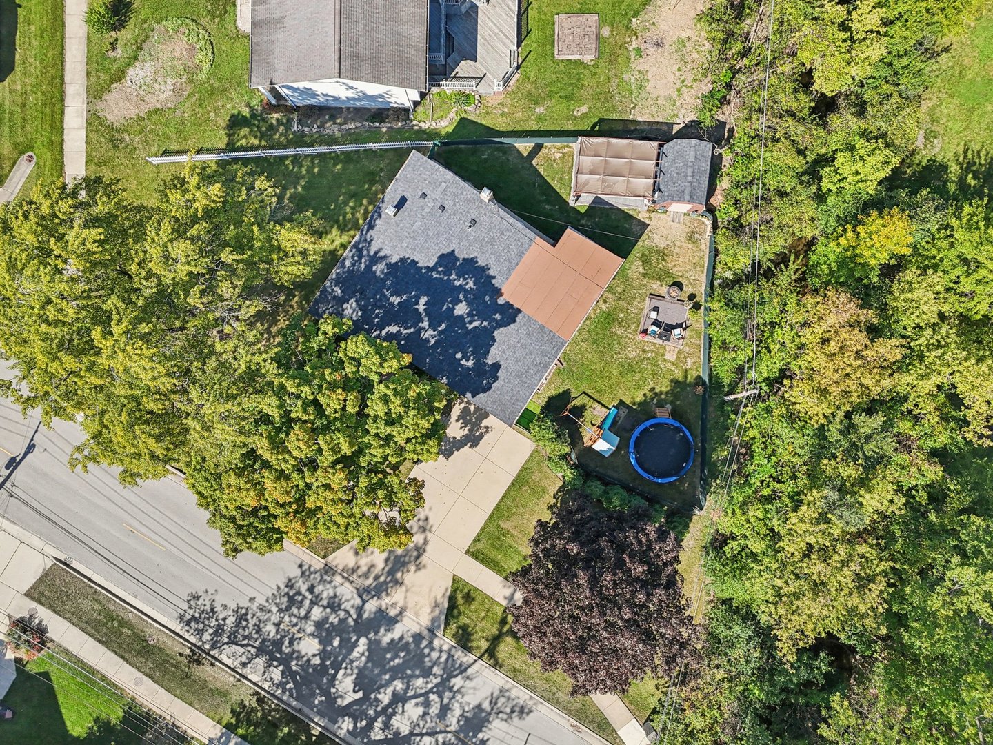 122 W HELEN Road, Palatine, IL 60067
