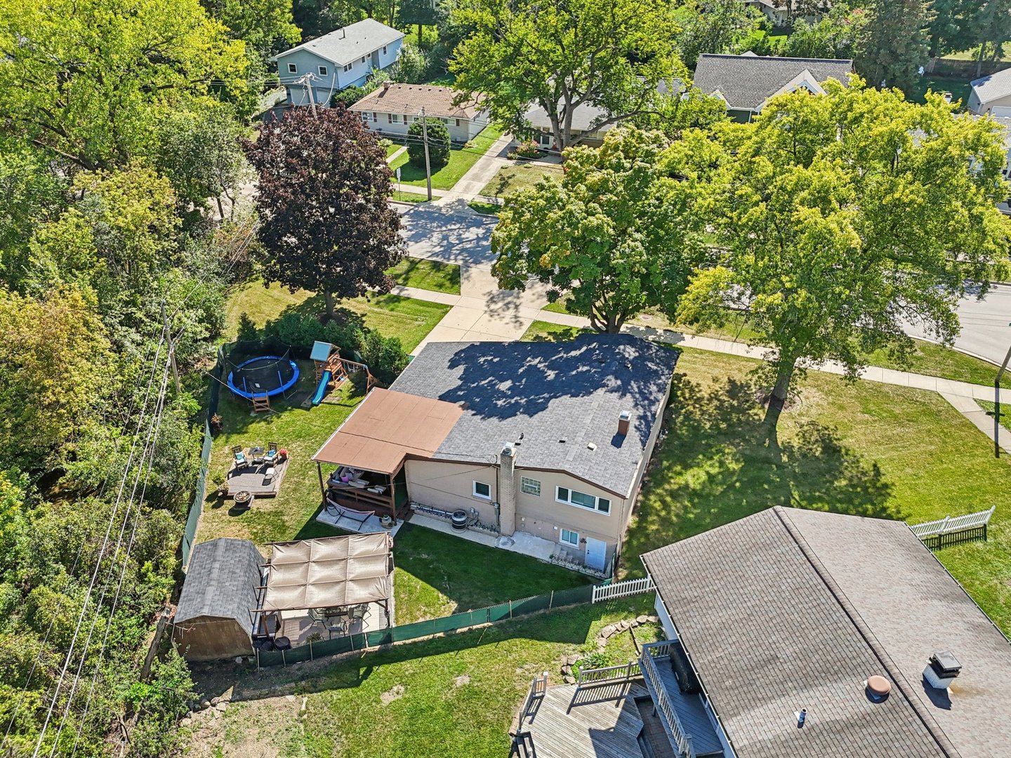 122 W HELEN Road, Palatine, IL 60067