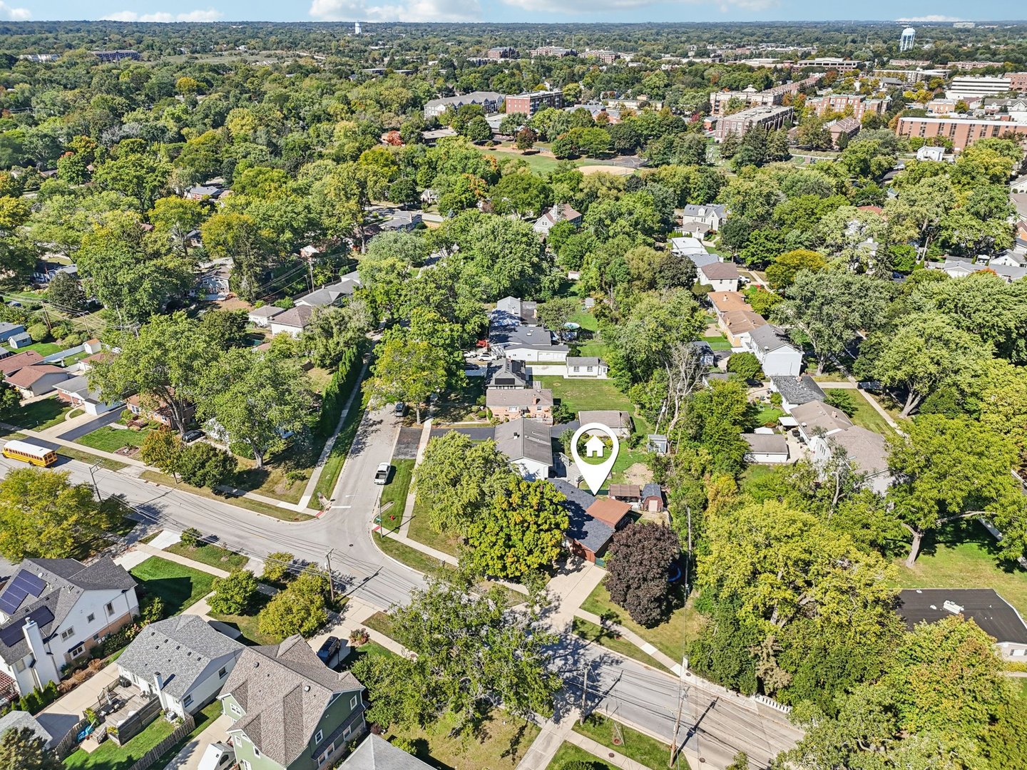 122 W HELEN Road, Palatine, IL 60067