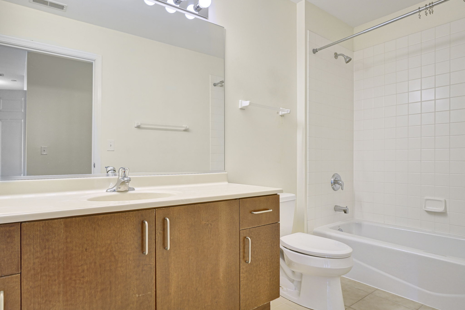 5100 W 96th Street #524, Oak Lawn, IL 60453