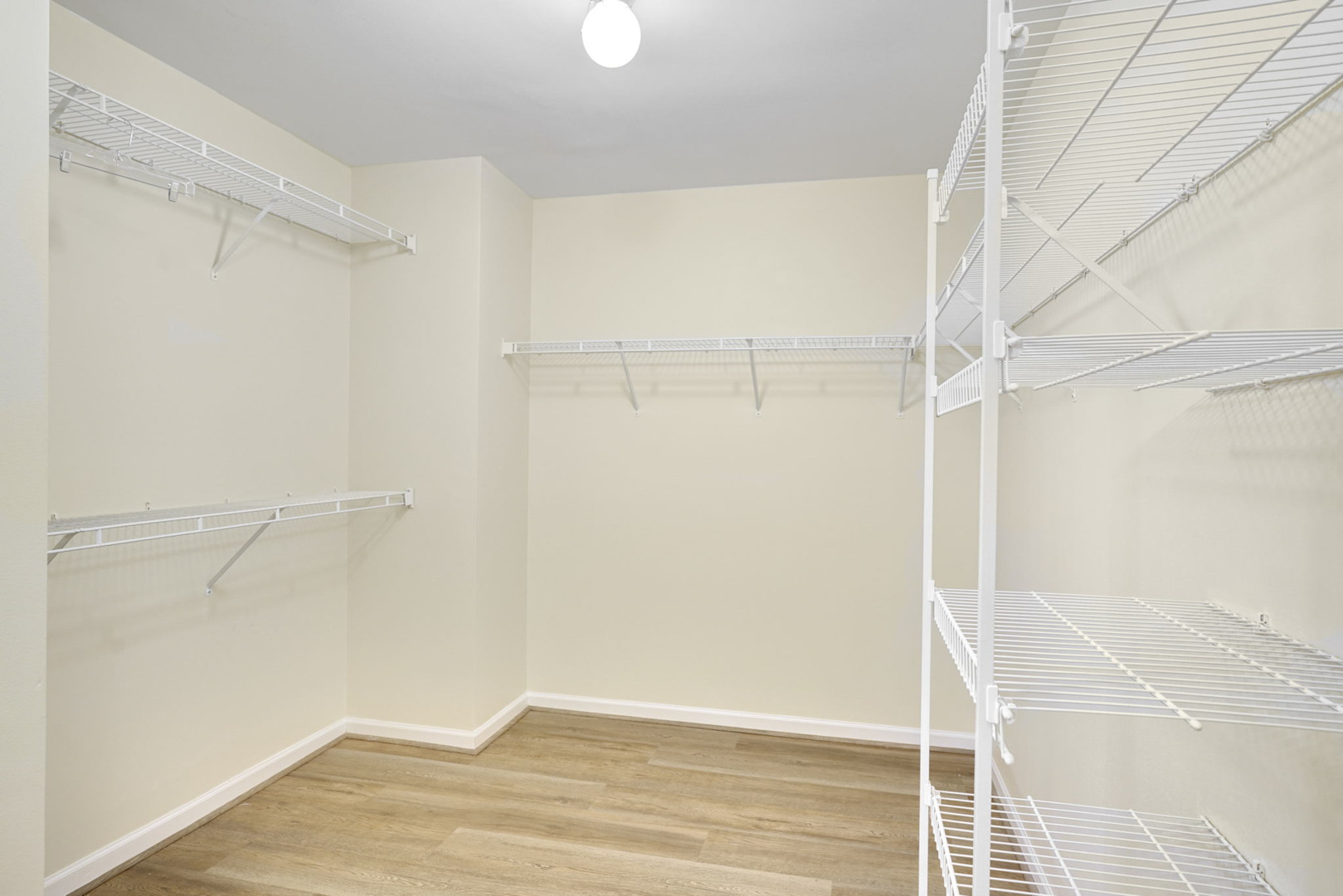 5100 W 96th Street #524, Oak Lawn, IL 60453