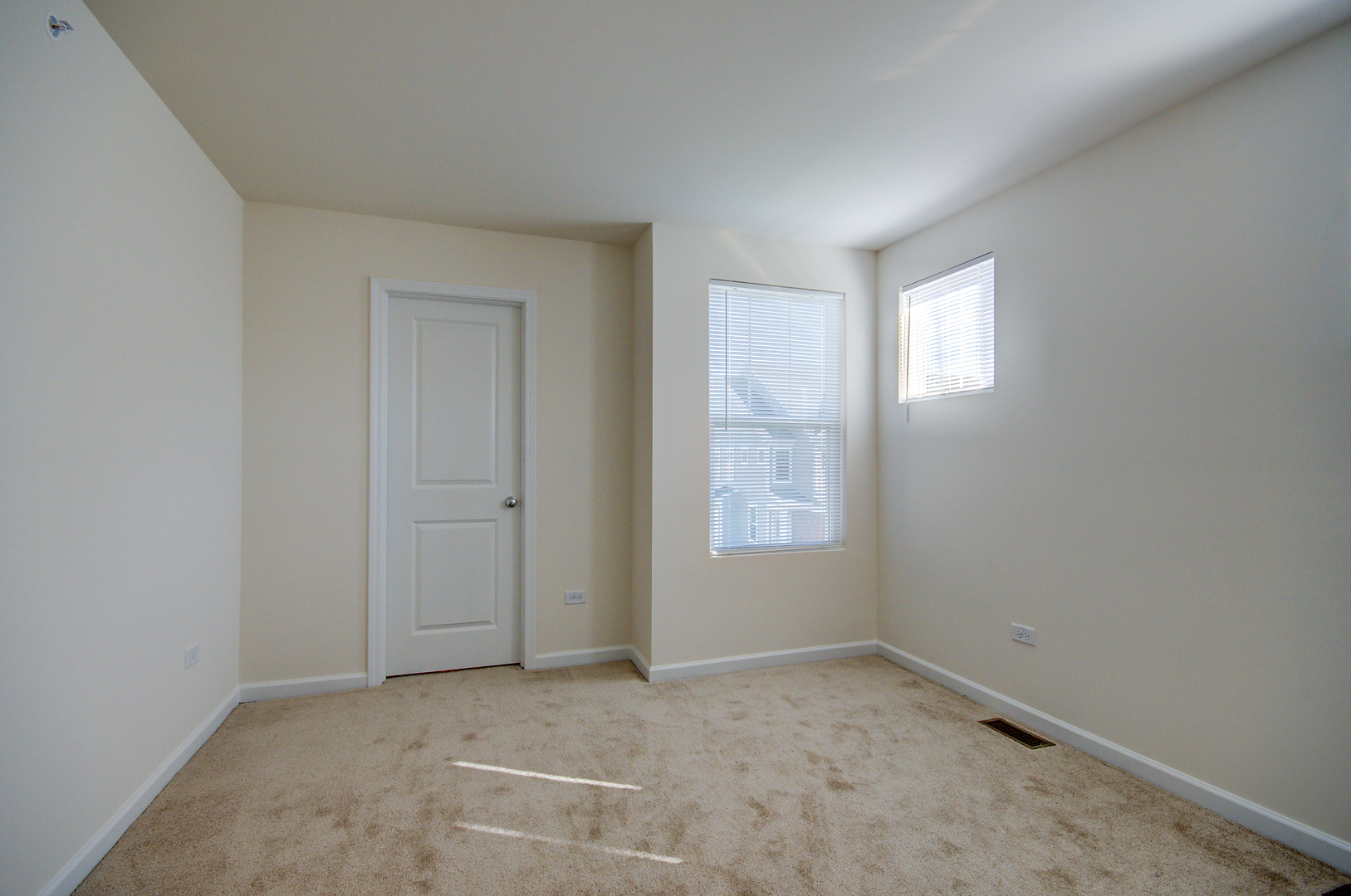 5935 Hawkweed Drive #5935, Naperville, IL 60564