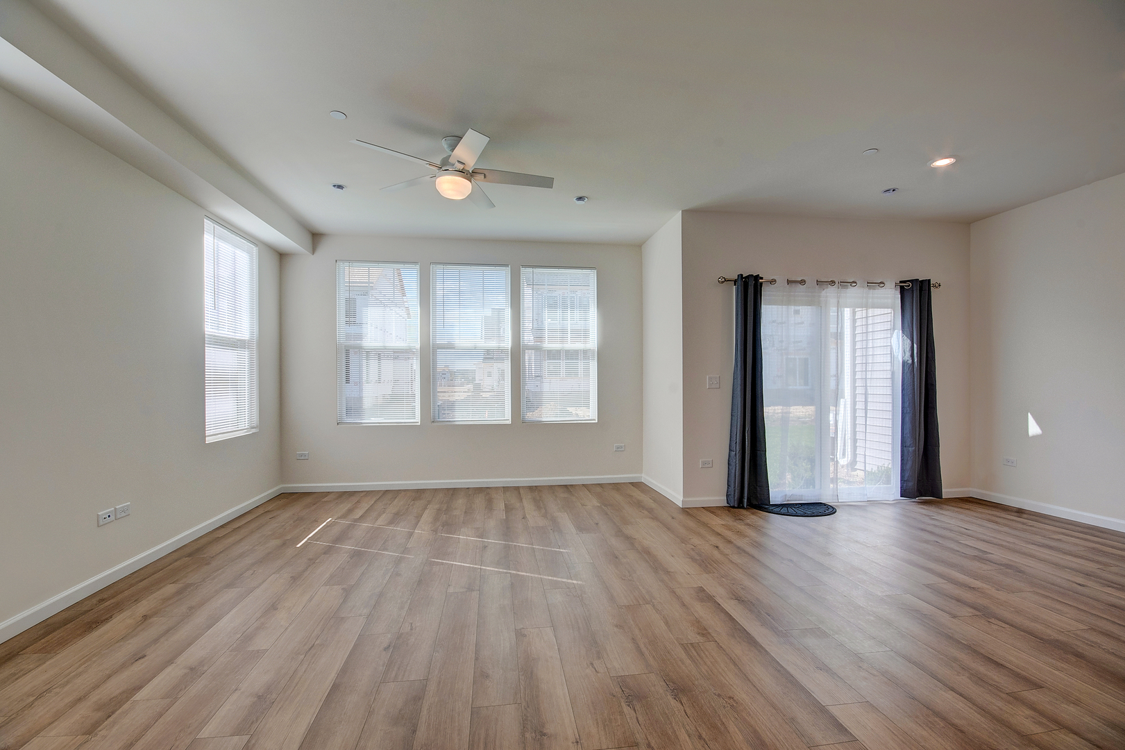 5935 Hawkweed Drive #5935, Naperville, IL 60564