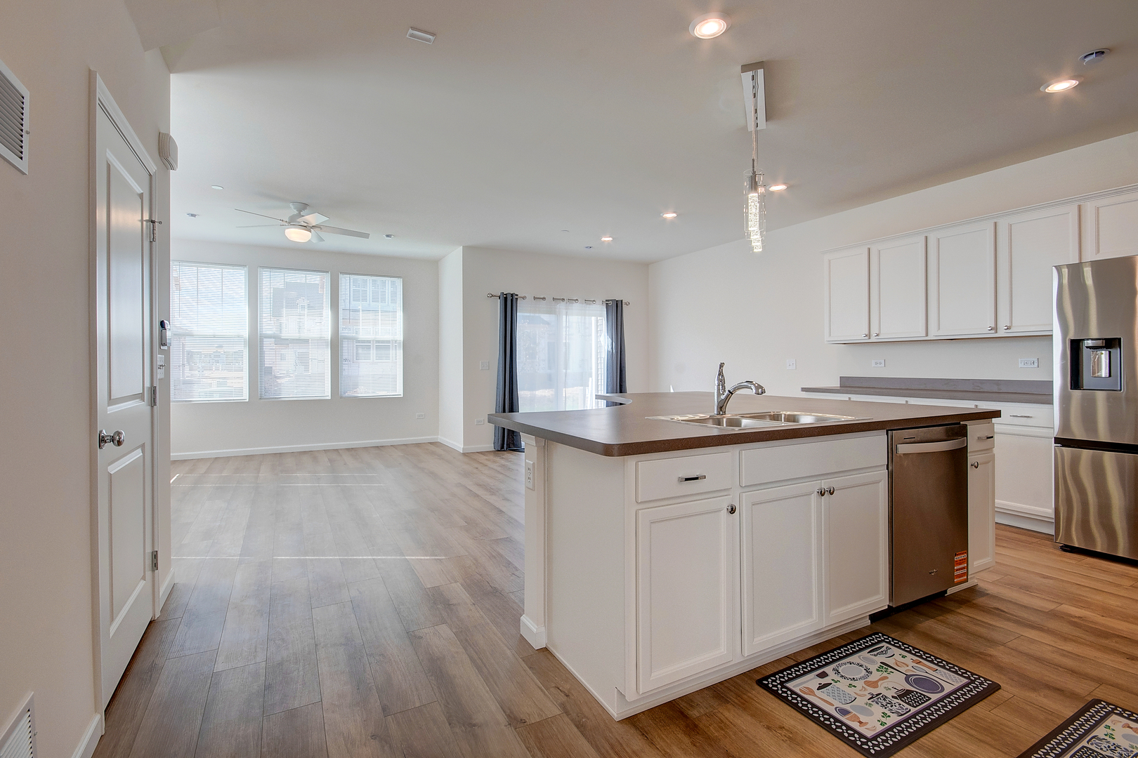 5935 Hawkweed Drive #5935, Naperville, IL 60564