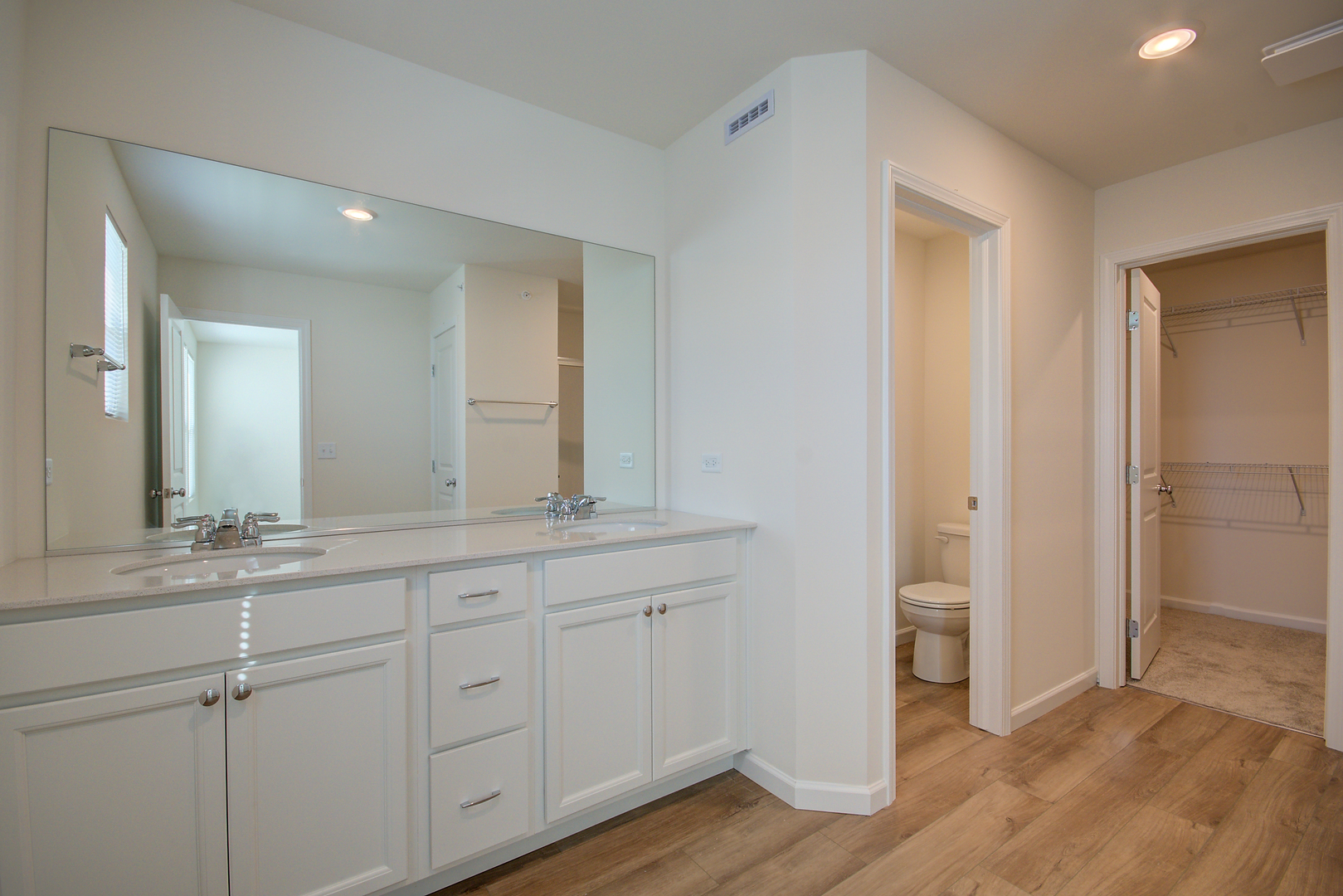 5935 Hawkweed Drive #5935, Naperville, IL 60564