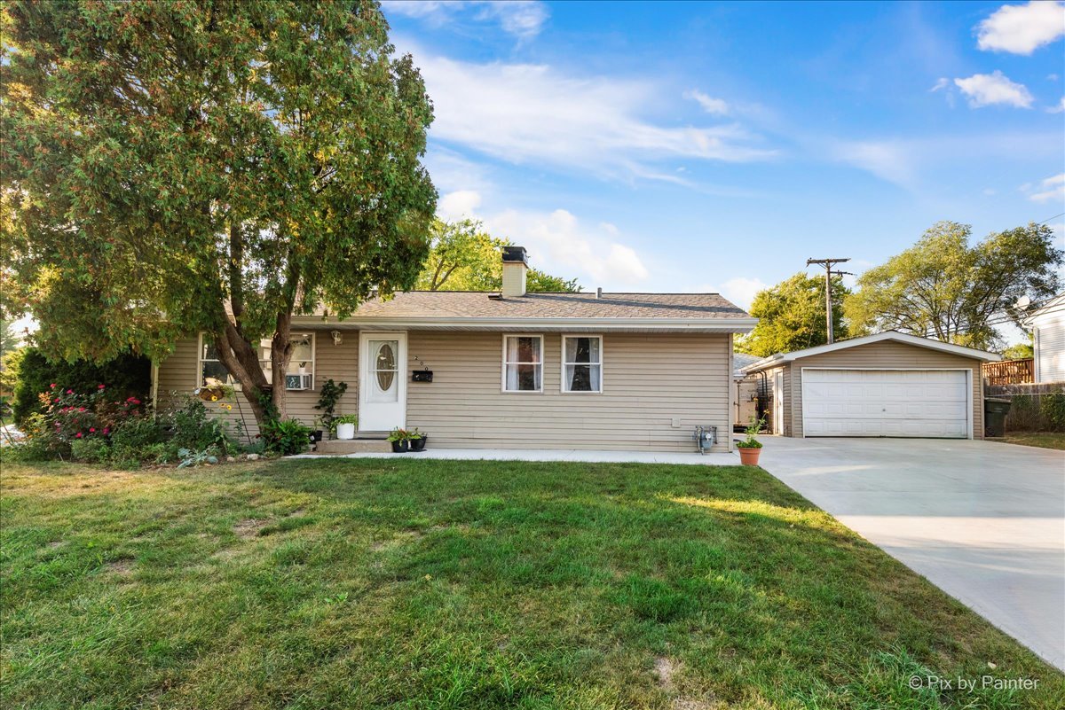 200 AMARILLO Drive, Carpentersville, IL 60110