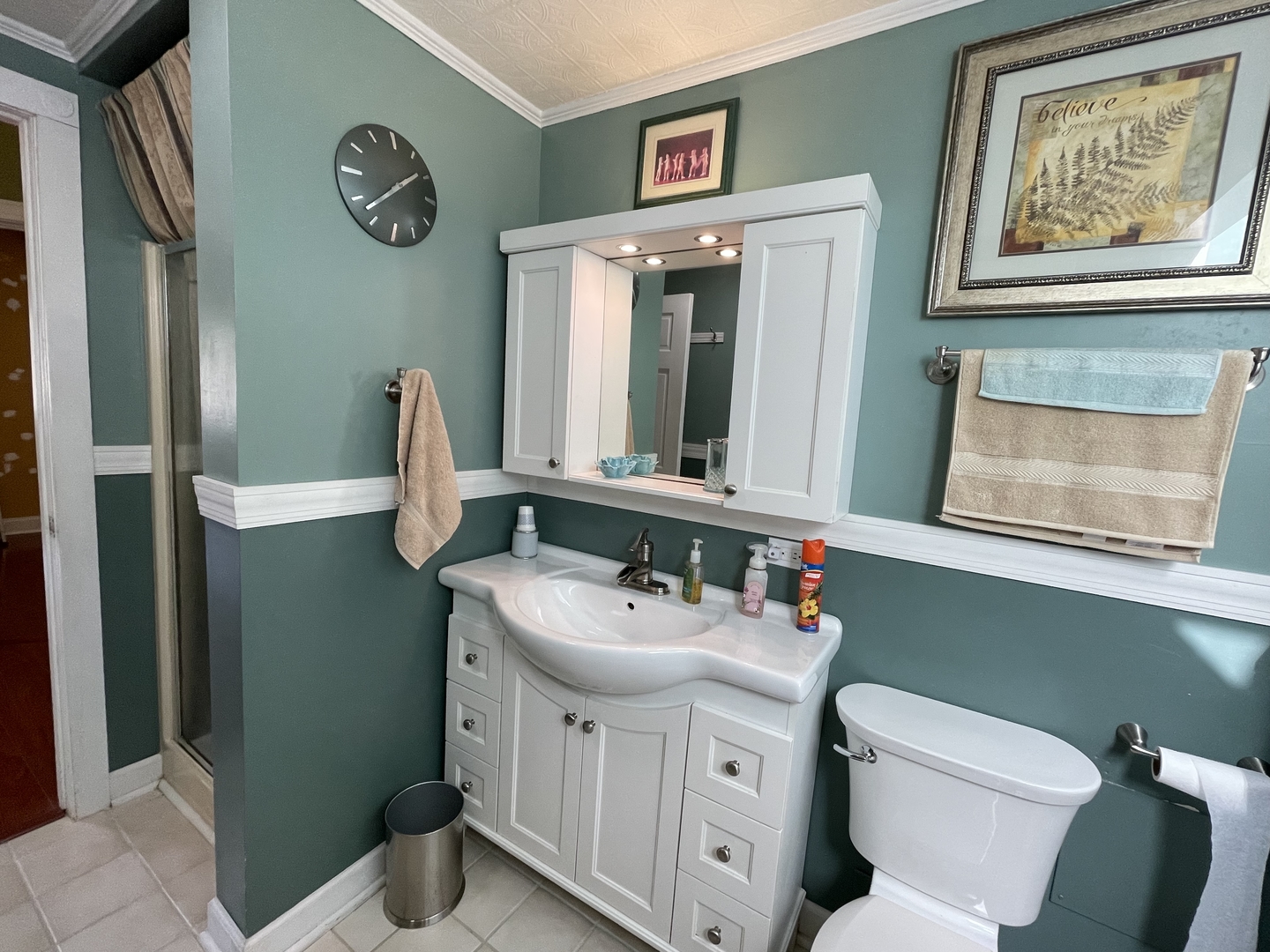 8506 S 85TH Court, Hickory Hills, IL 60457