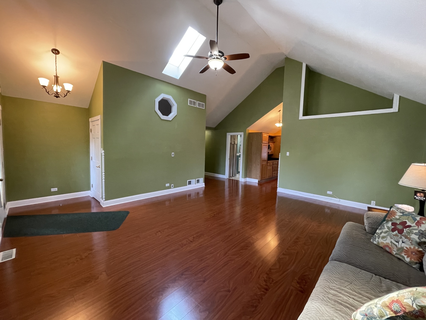 8506 S 85TH Court, Hickory Hills, IL 60457