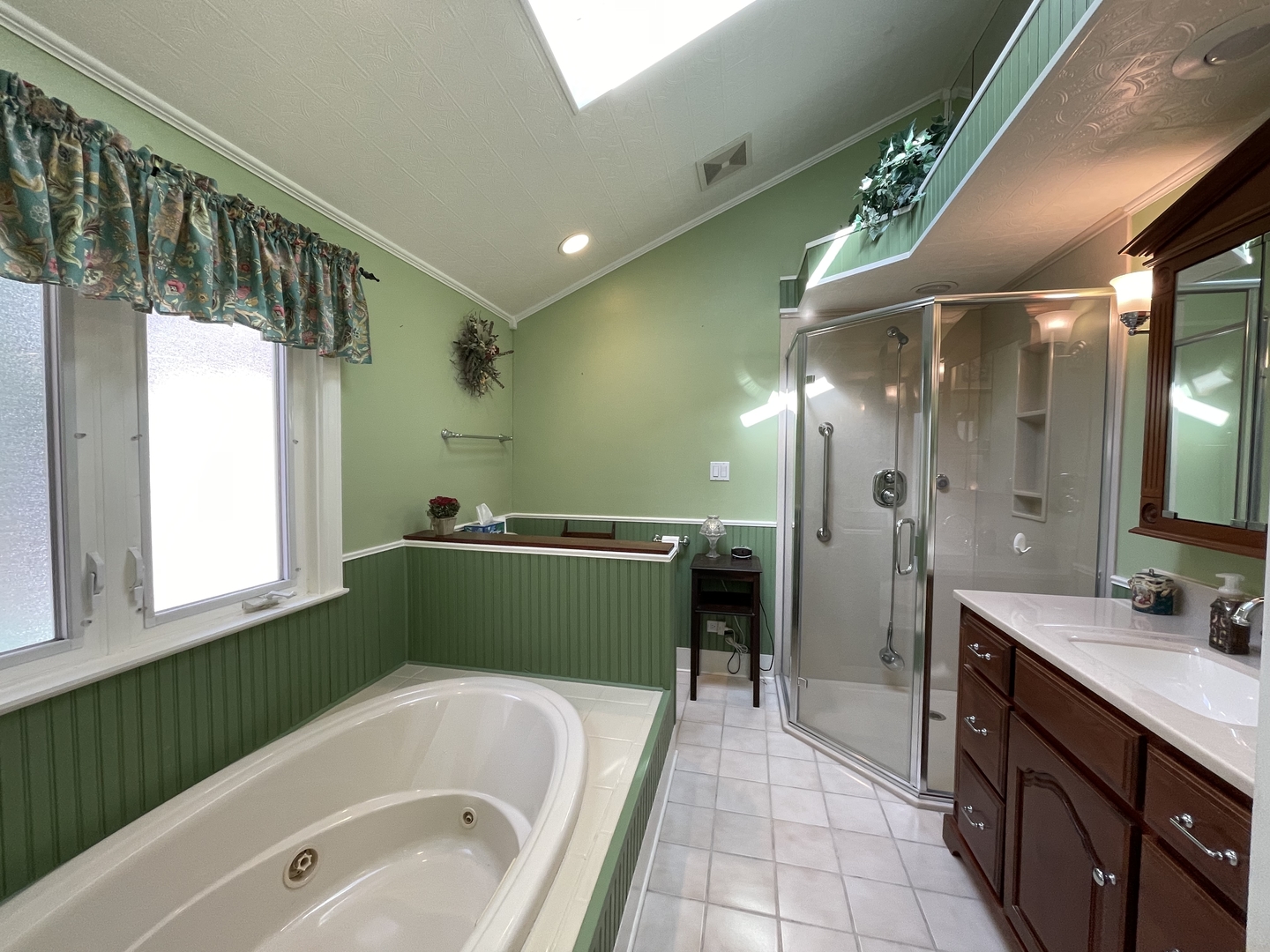 8506 S 85TH Court, Hickory Hills, IL 60457