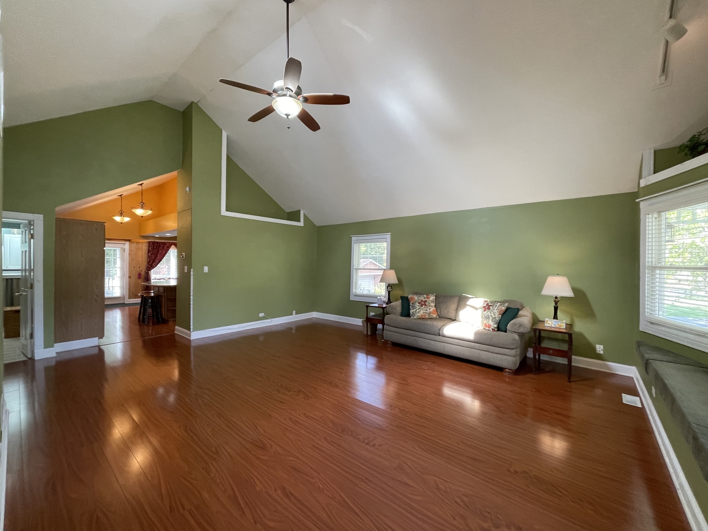 8506 S 85TH Court, Hickory Hills, IL 60457