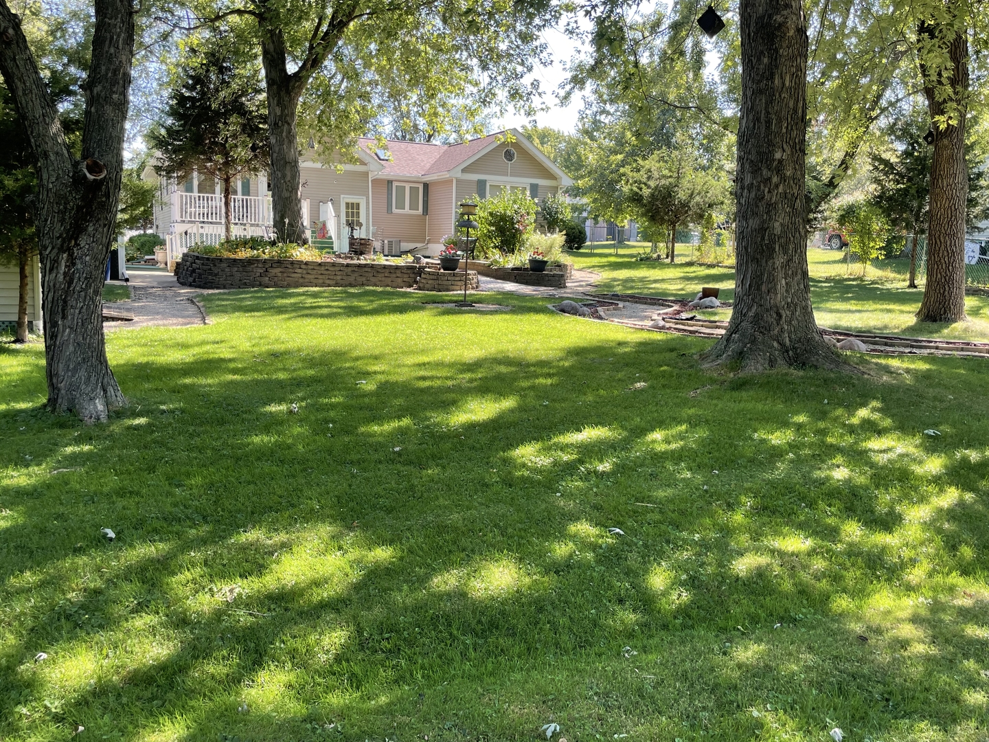 8506 S 85TH Court, Hickory Hills, IL 60457