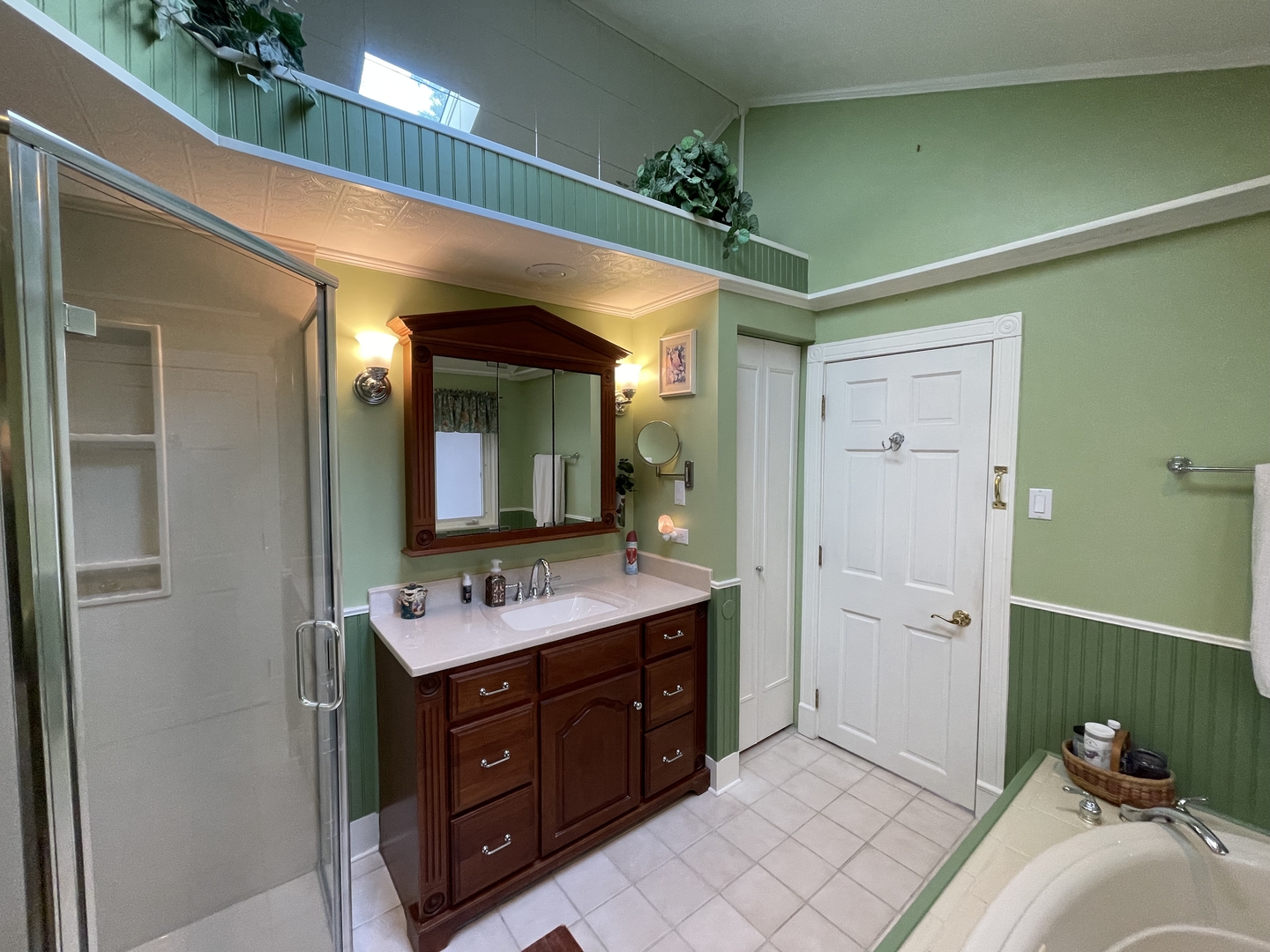 8506 S 85TH Court, Hickory Hills, IL 60457